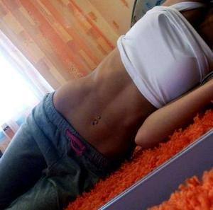 Chat with Aryanna (24) in California | Casual Dating Profile