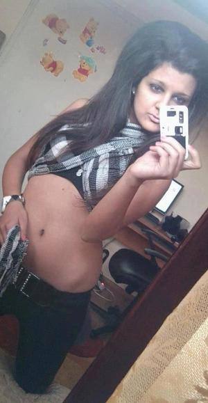 Meet Dana from New York (22) | Discreet Adult Dating