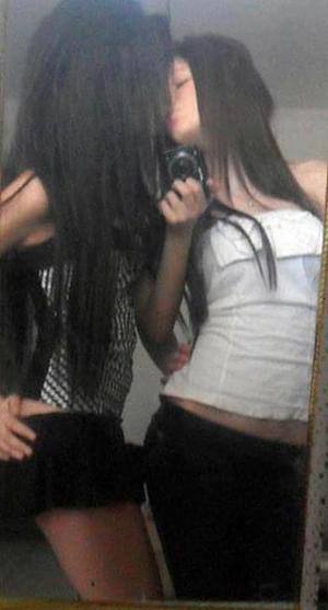 Britney (19) in California | Casual Dating with Older Men