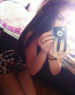 Connect with Tess (28) in California | Adult Dating