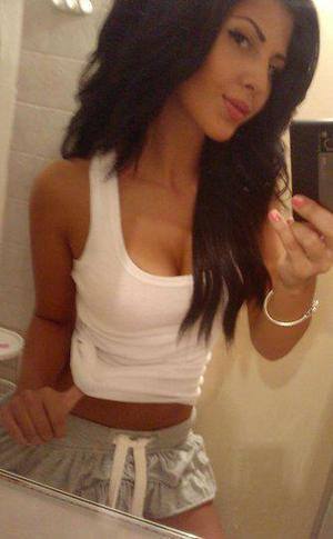 Shirley (18), Maryland | Adult Chat and Casual Meetups