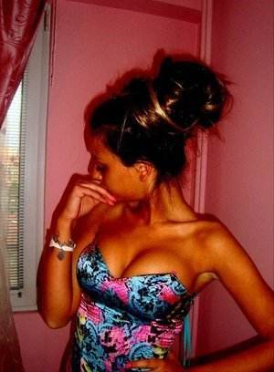 Photo of Angela, 24, adult dating profile from Missouri