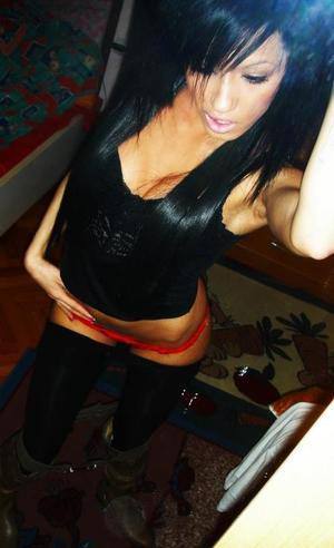 Chat with Karlie (21) | New Mexico Local Women