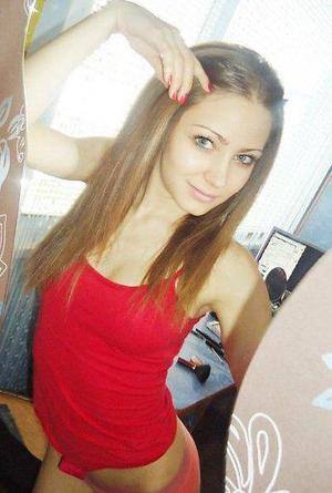 Meet Celeste (26) from North Carolina | Local Dating Profile
