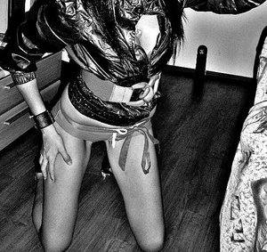 Alexandra (27) in Illinois | Local Adult Woman