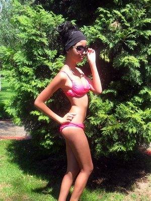 Roxana, 20, Texas | Nearby Adult Singles