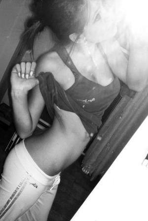 Chat with Aimee (22) | Utah Local Women