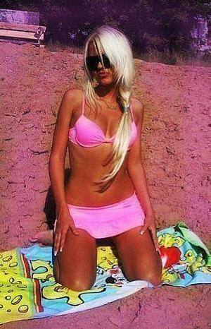 Kathrine (21) in Quebec | Local Adult Woman