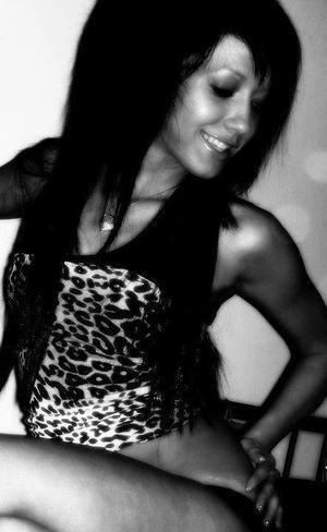 Meet Mikayla (20) from North Carolina | Local Dating Profile