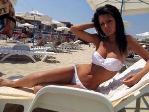 Nia, 19, West Virginia | Nearby Adult Singles