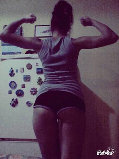 Jenifer (19) in Quebec | Local Adult Woman