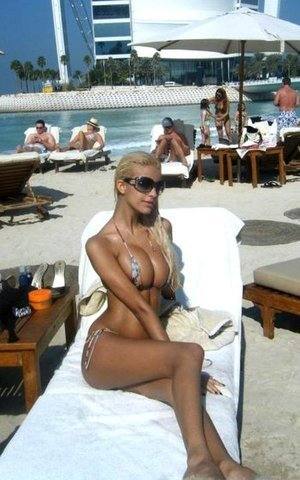 Meet Angelique (26) from West Virginia | Local Dating Profile