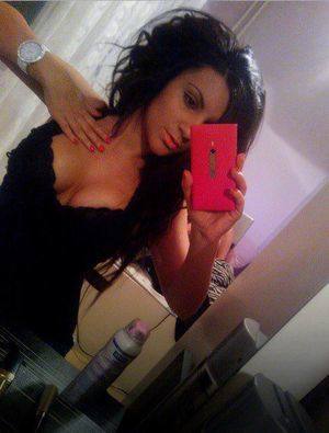 Meet Patricia (30) from Texas | Local Dating Profile