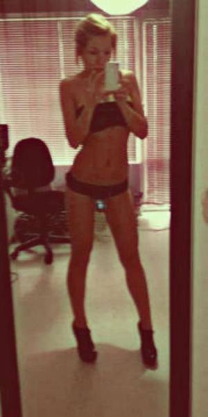 Lexie, 19, Washington | Nearby Adult Singles