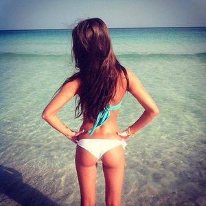 Meet Lara (19) from North Carolina | Local Dating Profile