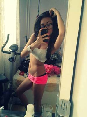 Meet Yasmine (21) from South Carolina | Local Dating Profile