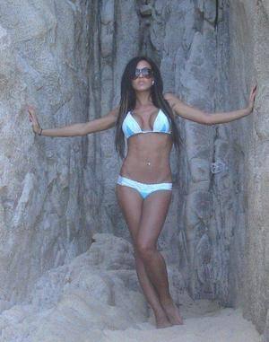 Chat with Aileen (21) | North Carolina Local Women