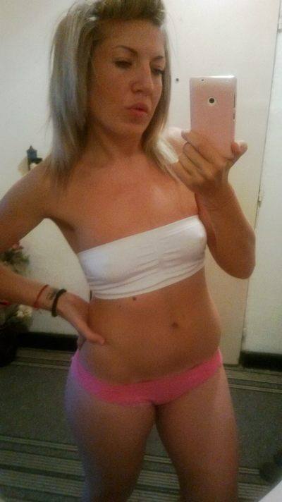 Phoebe (22) in North Carolina | Local Adult Woman