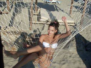 Meet Veronica (19) from Pennsylvania | Local Dating Profile