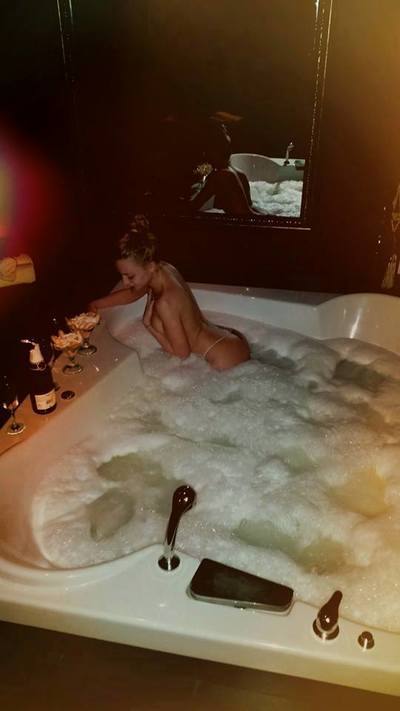 Chat with Lynn (19) | Pennsylvania Local Women