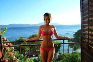 Meet Sarah (25) from Wyoming | Local Dating Profile