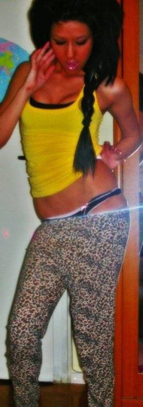 Meet Destany (19) from New Mexico | Local Dating Profile