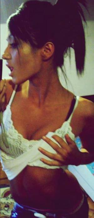 Felisha (21) in South Carolina | Local Adult Woman