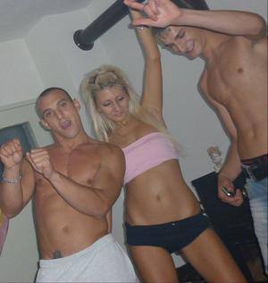 Chat with Raelynn (20) | Kentucky Local Women