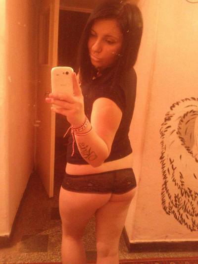 Latasha from Fulton, Kansas is interested in nsa sex with a nice, young man