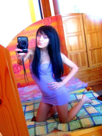 Dominica from Rossmoor, California is looking for adult webcam chat