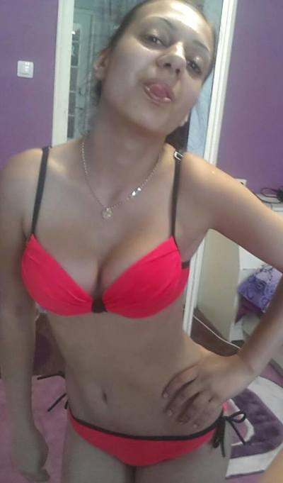 Joselyn from  is looking for adult webcam chat