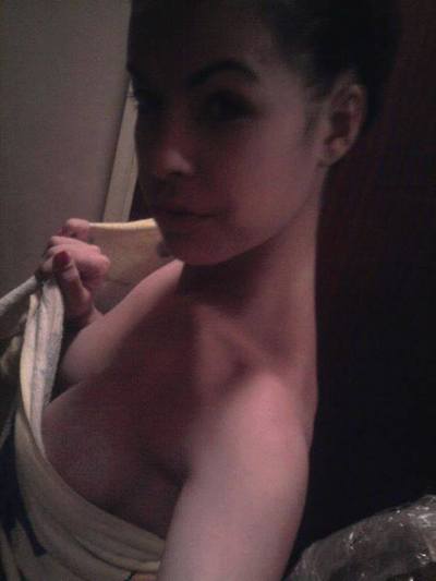 Drema from Rochester, New Hampshire is looking for adult webcam chat