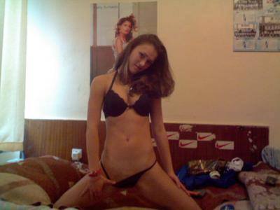 Calista from Perry, Florida is looking for adult webcam chat