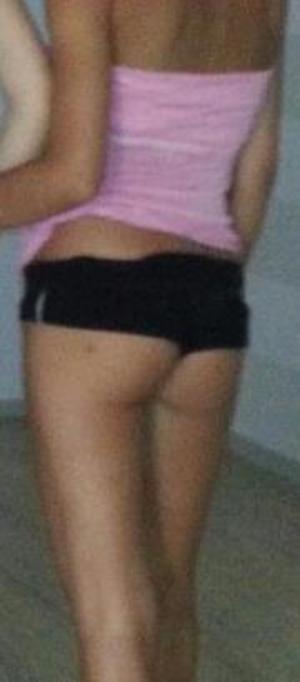 Nelida from Ainaloa, Hawaii is looking for adult webcam chat