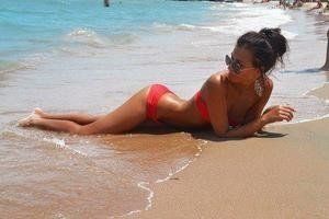 Symone from Mississippi is looking for adult webcam chat